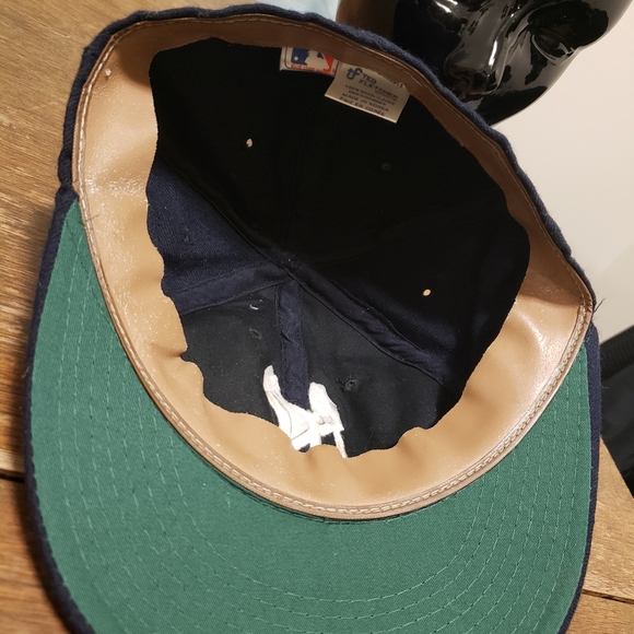 vintage Yankees hat - Picture 5 of 11